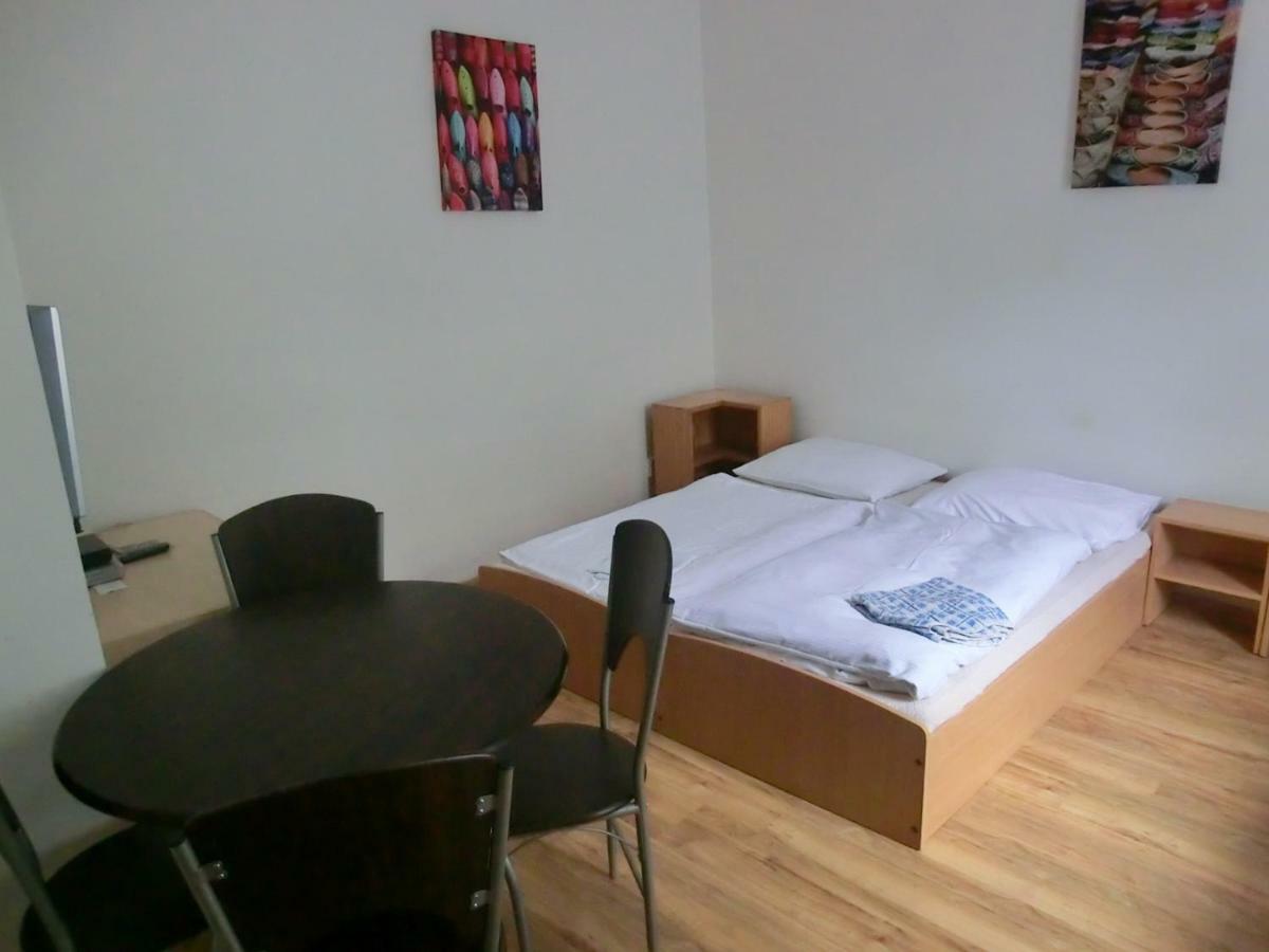 Hostel Milano Mariańskie Łaźnie Zewnętrze zdjęcie