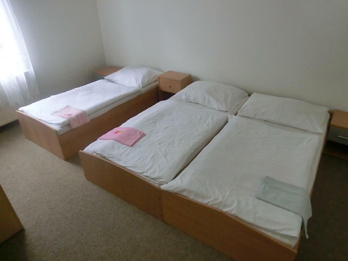 Hostel Milano Mariańskie Łaźnie Zewnętrze zdjęcie