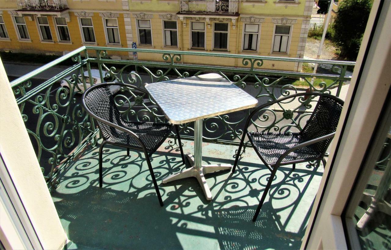 Hostel Milano Mariańskie Łaźnie Zewnętrze zdjęcie